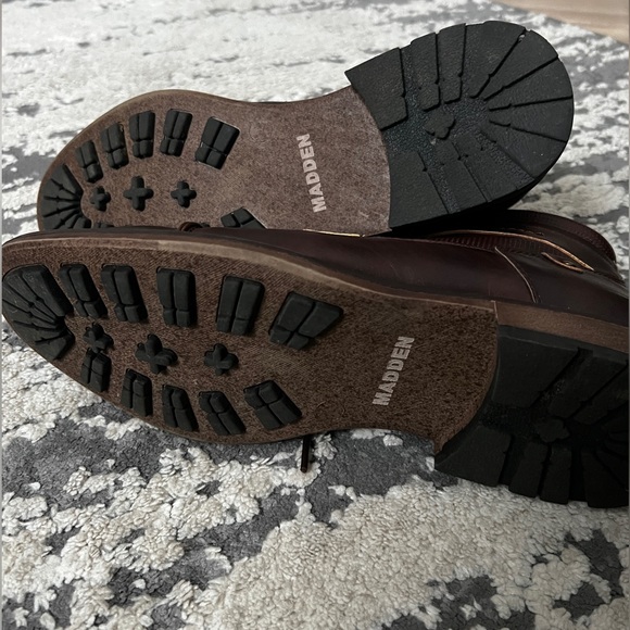 Steve Madden Boots , great condition were only twice - Picture 2 of 4